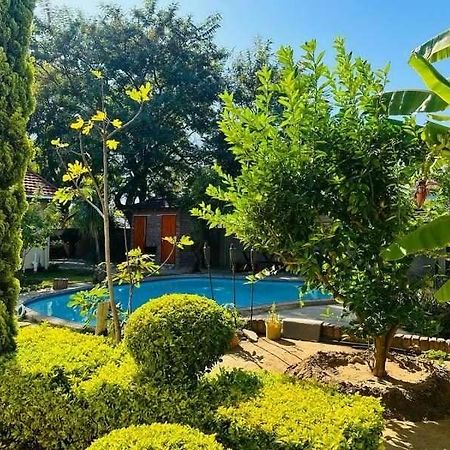 Birdville Bnb Guest House Gaborone Eksteriør bilde