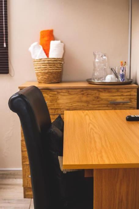 Birdville Bnb Guest House Gaborone Eksteriør bilde