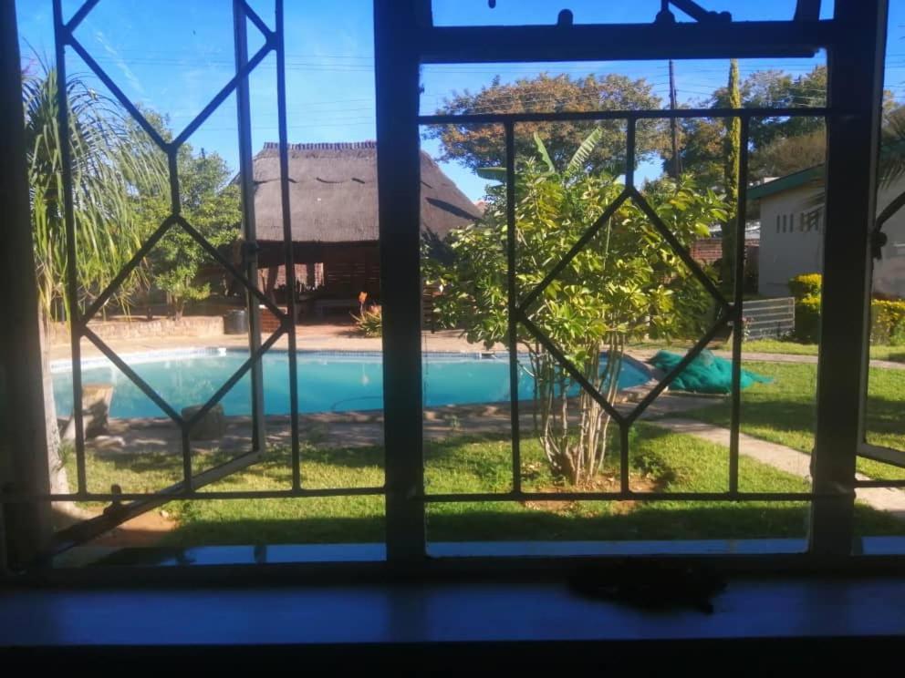 Birdville Bnb Guest House Gaborone Eksteriør bilde