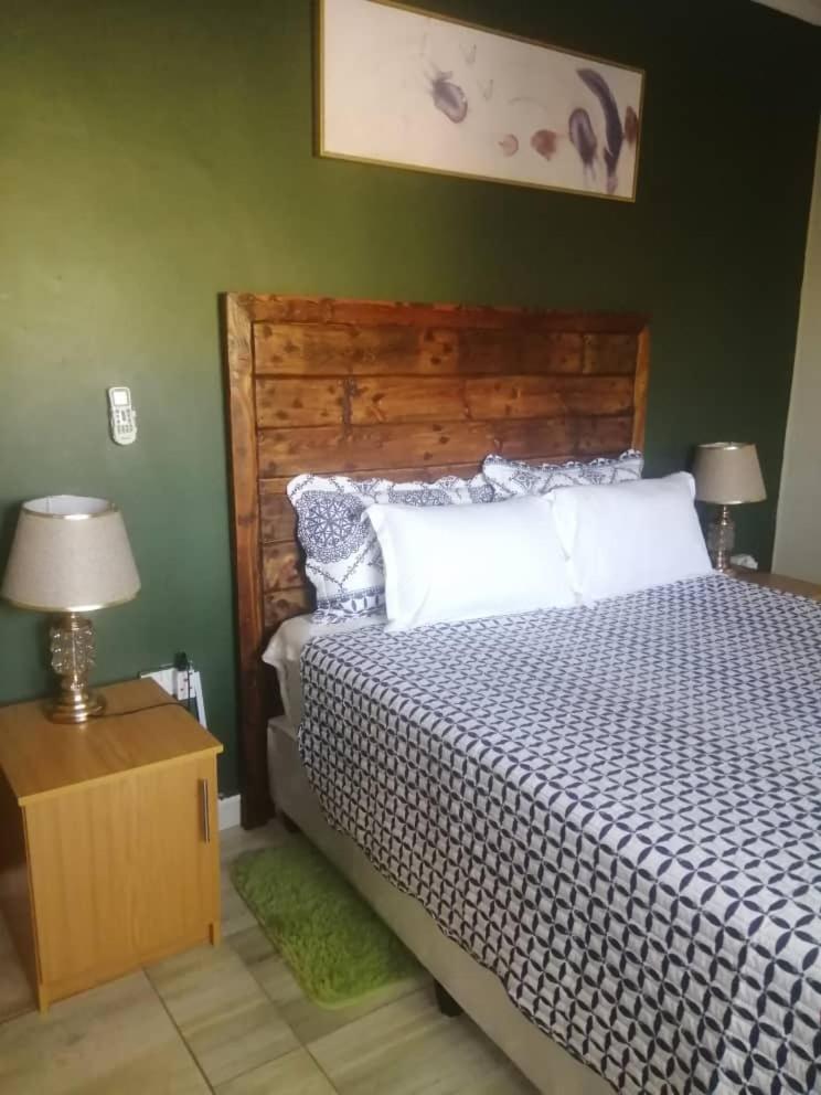 Birdville Bnb Guest House Gaborone Eksteriør bilde